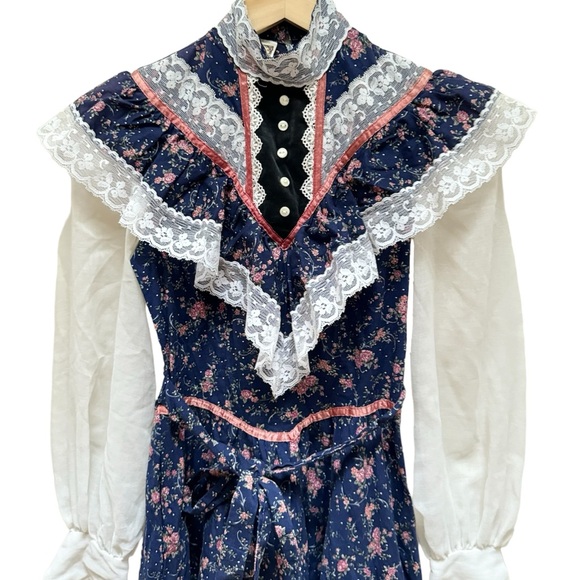 Vintage '70s Jessica McClintock Gunne Sax Navy/Pink Flower Dress - Picture 7 of 16